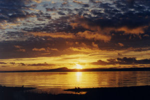 Sunset over Loch Indaal (Gordon Yates)